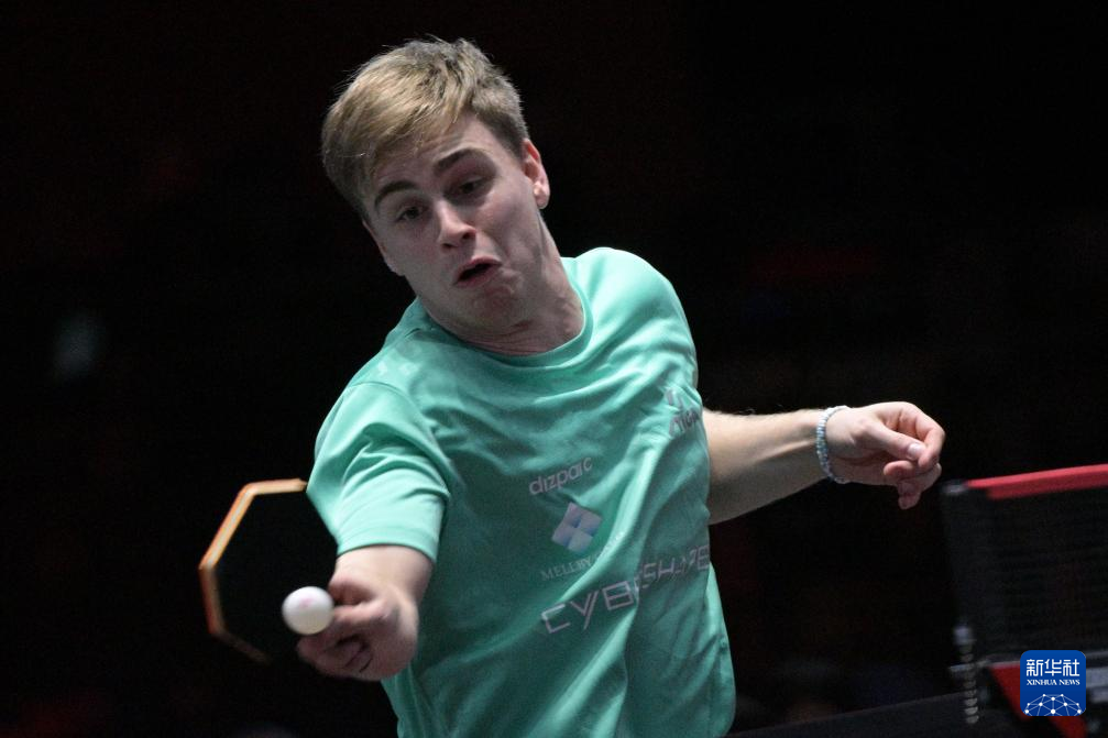 轻球员有一 轻球员有一